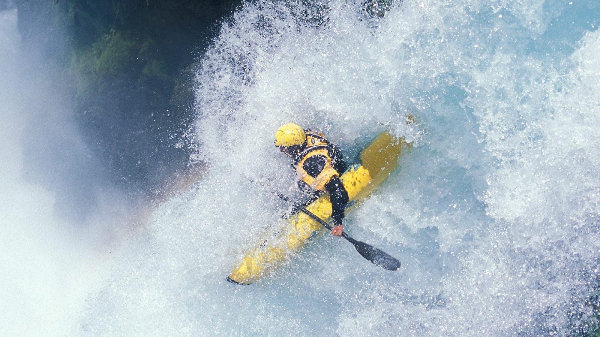 勇士球员组织自主训练 谋求突破改变，勇士队内最新训练赛
